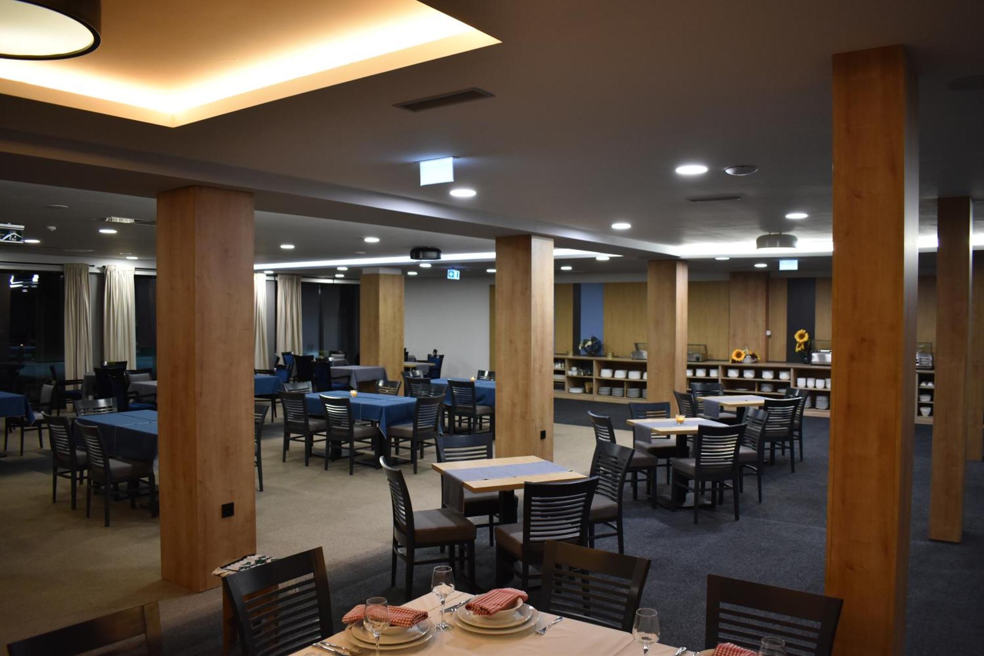 Hotel Safir Біхач Екстер'єр фото