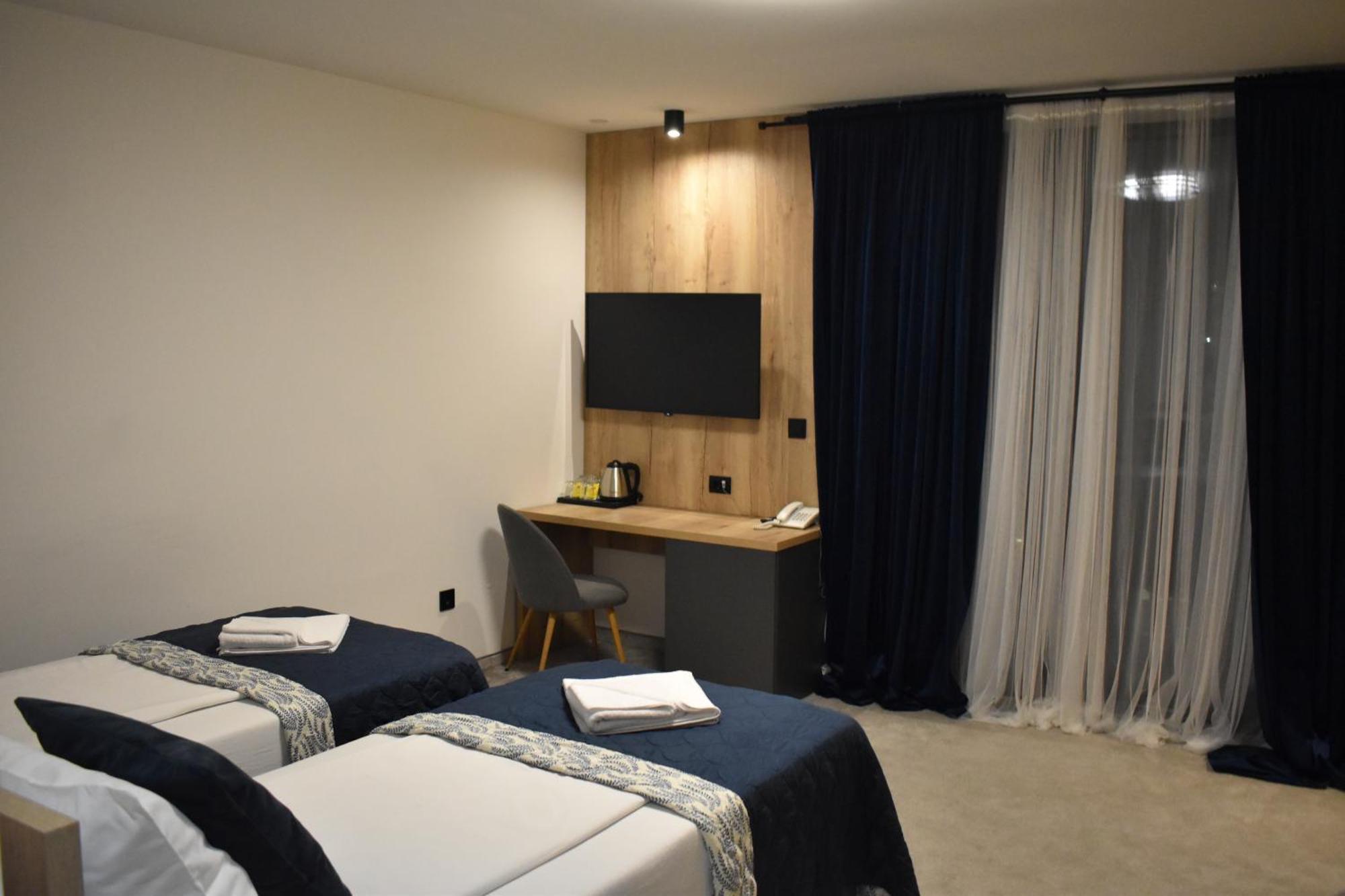 Hotel Safir Біхач Екстер'єр фото