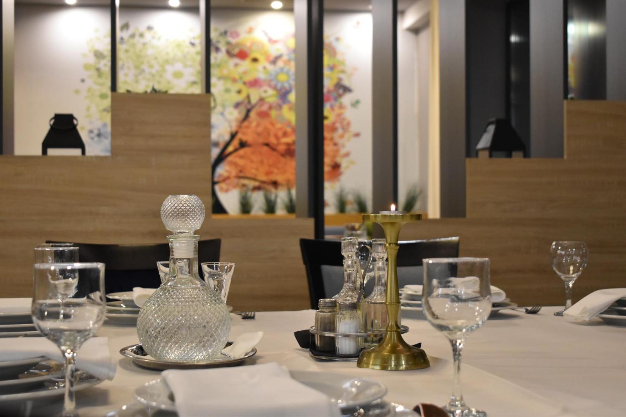 Hotel Safir Біхач Екстер'єр фото