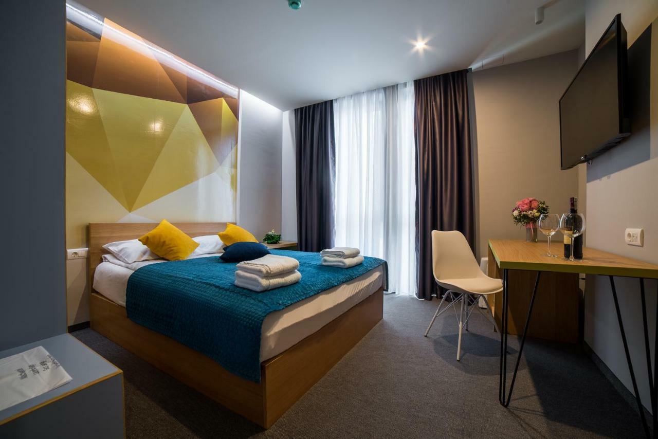 Hotel Safir Біхач Екстер'єр фото