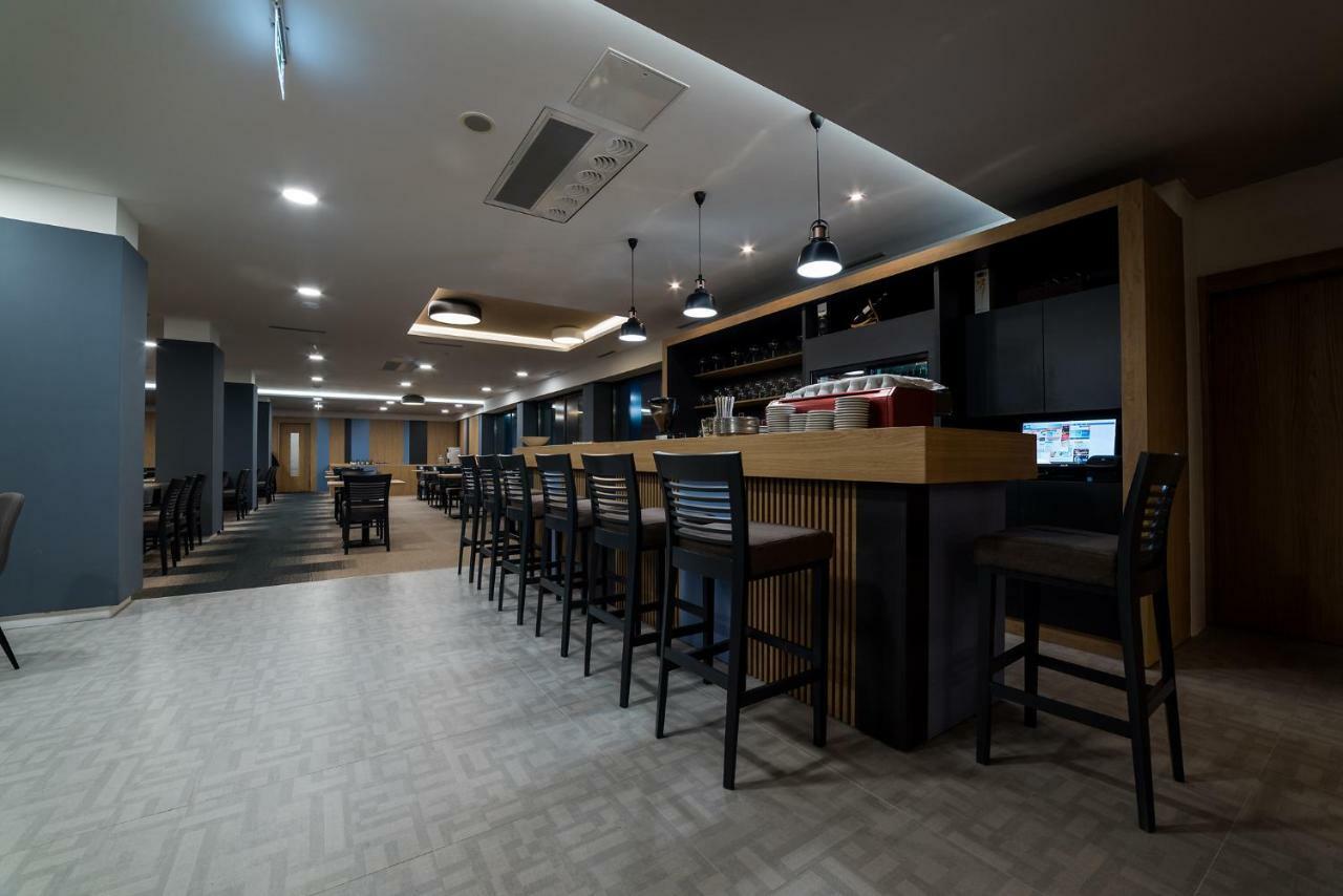 Hotel Safir Біхач Екстер'єр фото